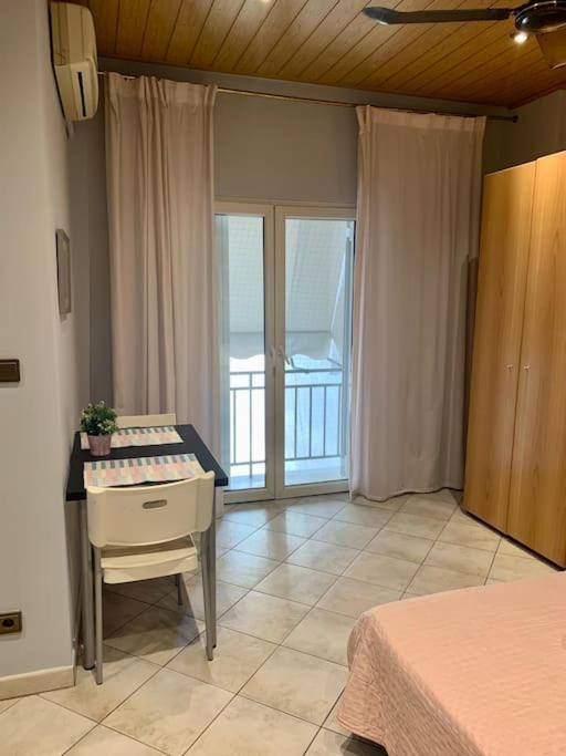 Beautiful Apartment Athens Keramikos Buitenkant foto